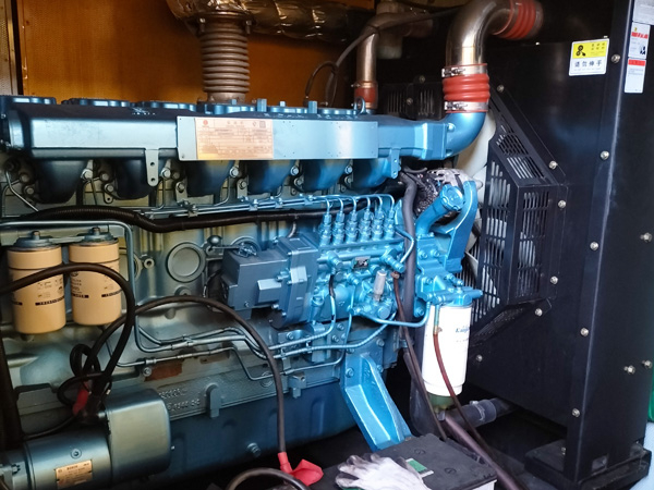 新乡磷酸铁锂蓄电池的使用寿命与哪些因素有关？